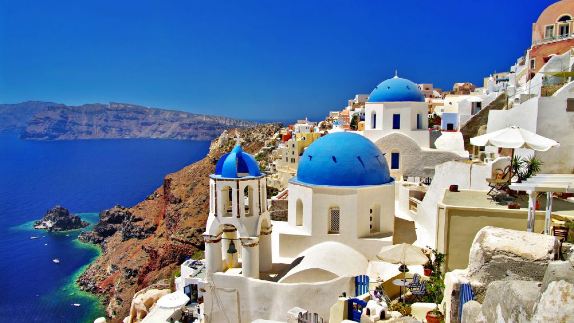 Grecia: la mágica isla de Santorini, Depositphotos Grecia abrirá sus puertas a 10.000 israelíes cada semana