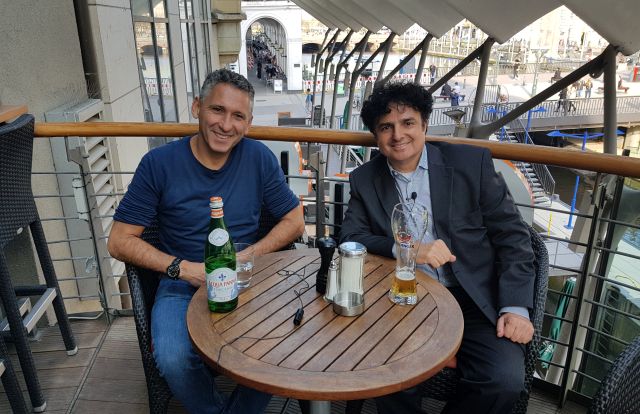 מימין: שלמה אלמגור וצביקה ביטון. צילום עוזי בכר