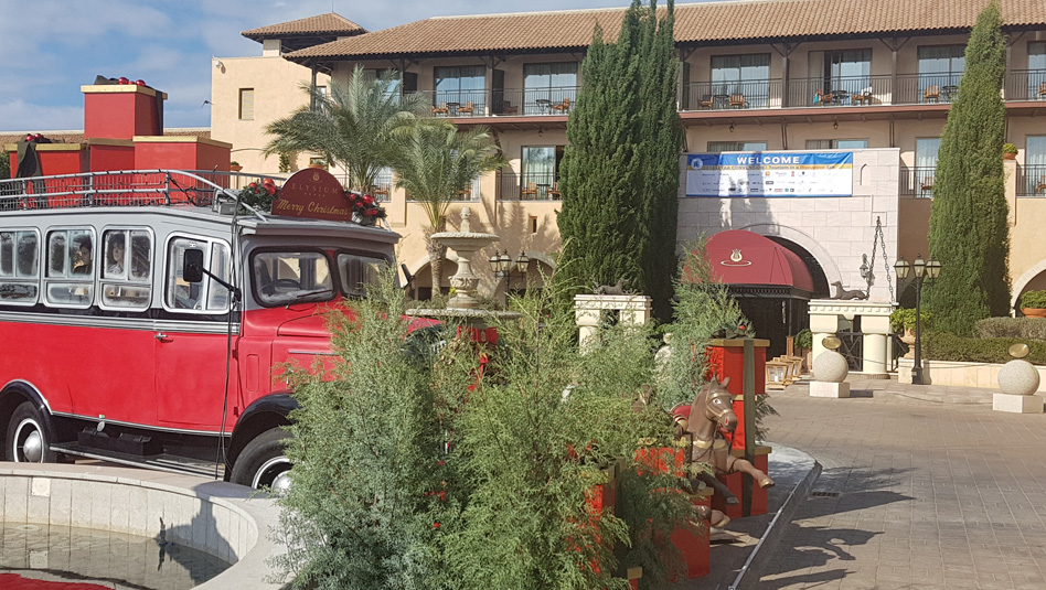 מלון אליסיום בפאפוס מקבל בברכה את הסוכנים. צילום עוזי בכר