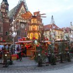 סבא כריסמס בפולנית: סיור בשוקי חג המולד בפולין