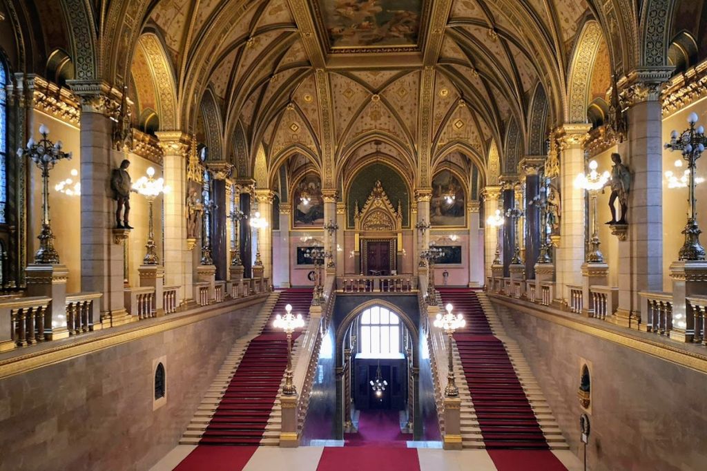 הכניסה הידועה של הפרלמנט ההונגרי. גם ראש הממשלה נתניהו צעד כאן. צילום עירית רוזנבלום