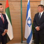 שר החוץ אשכנזי נפגש עם שגריר איחוד האמירויות בישראל