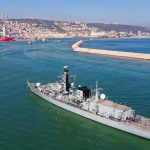 רבותיי ההיסטוריה חוזרת: אוניית מלחמה בריטית מבקרת בנמל חיפה