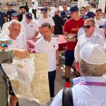 שחקני קבוצת הכדורגל רומא ביקרו בכותל המערבי עם שר התיירות