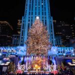 עץ חג המולד של SWAROVSKI הוצב במרכז רוקפלר בניו יורק