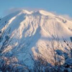 Japow: אבקת השלג היפנית ההופכת את יפן למעצמת סקי