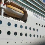 האונייה Jewel of the Seas ביטלה את סדרת ההפלגות מחיפה