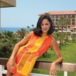 דן אכדיה הרצליה בקמפיין חדש: Timeless Resort עם סנדי בר