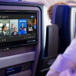 Apple TV+ ממריאה ביונייטד: נוסעים ייהנו מהסדרות המובילות בחינם