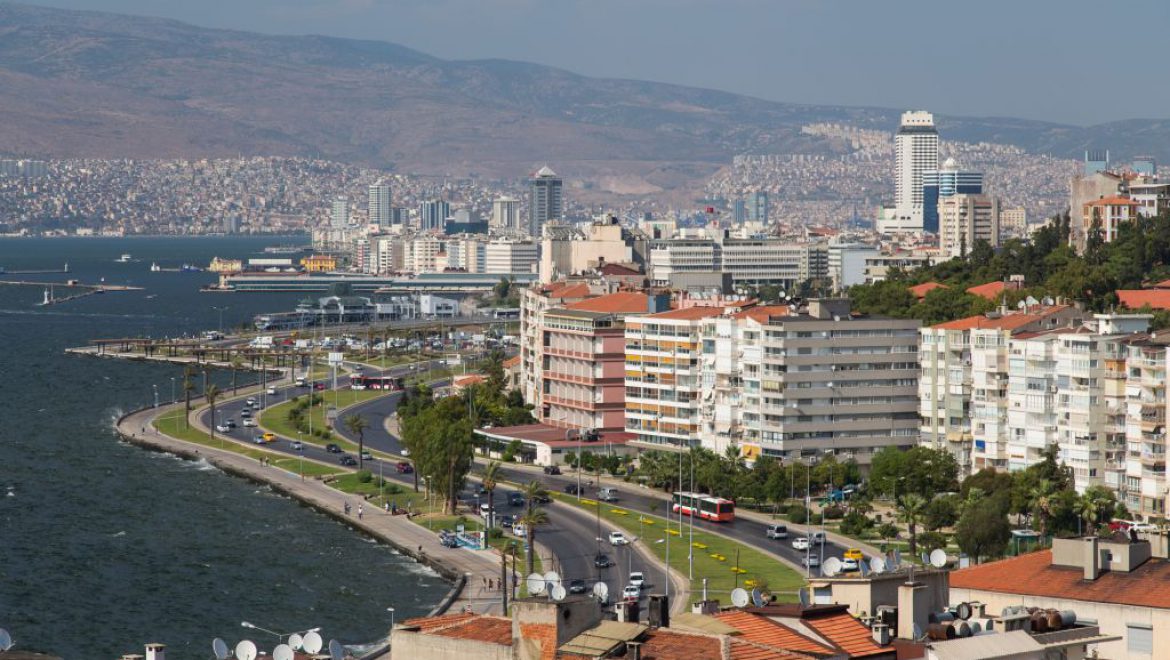 העיר איזמיר לחוף הים האגאי. מהחודש הבא טיסות מנתב קו חדש לטורקיש איירליינס: תל אביב-איזמיר