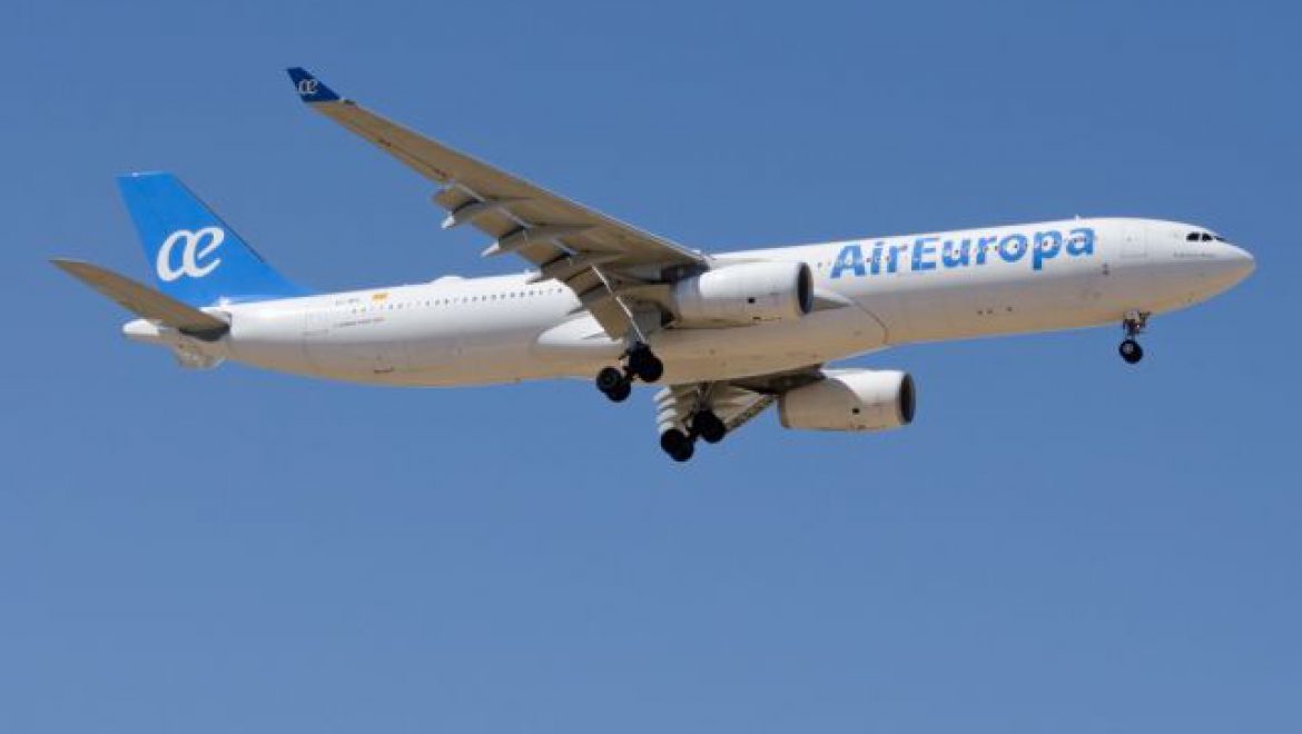 מטוס איירבוס A330 של אייר אירופה. מעכשיו גם לאסונסיון וקורדובה. צילום יח אייר אירופה מרחיבה את פעילותה בדרום אמריקה