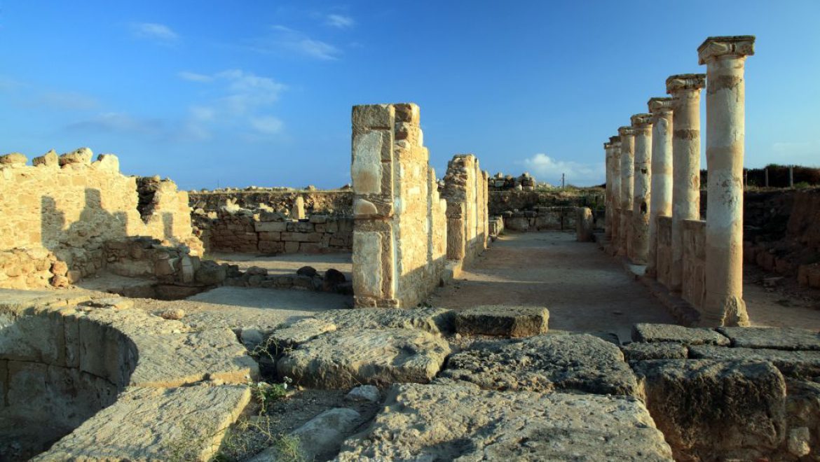 עמודי מקדש בפארק הארכיאולוגי בפאפוס שבקפריסין. השנה הכנס הוא בעיר. צילום Depositphotos הכנס השנתי של התאחדות משרדי הנסיעות יתקיים בנובמבר בפאפוס
