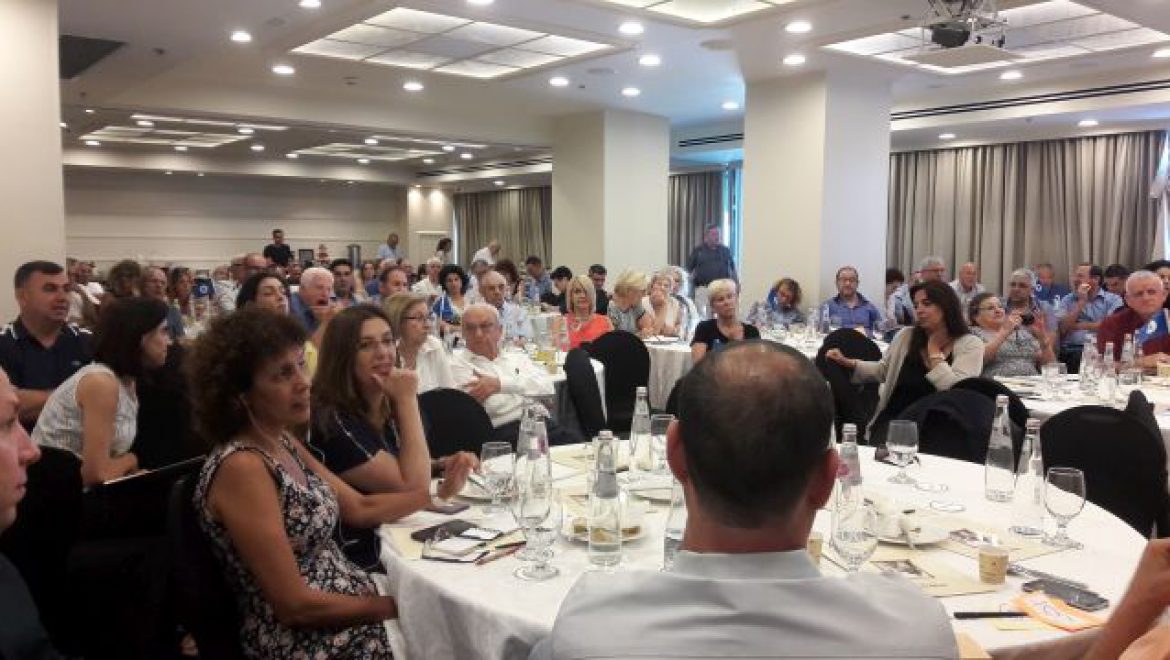 אסיפת ההתאחדות בשנה שעברה. צילום התאחדות משרדי הנסיעות אסיפת ההתאחדות: לפעול בכל אמצעי חוקי בעניין הודעת אל על