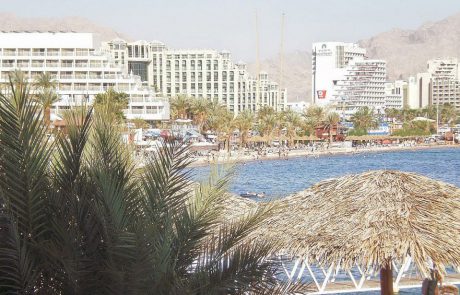 הקיץ במלונות: ירידה קלה בלינות התיירים ועלייה בלינות הישראלים