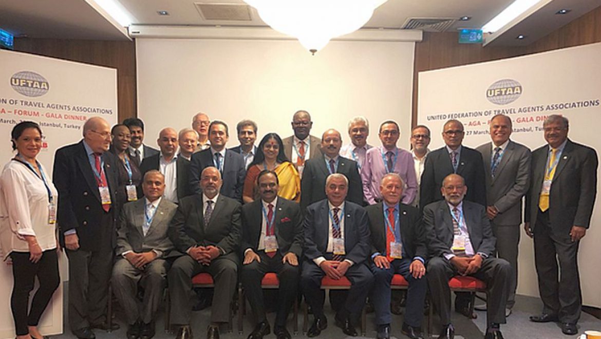 יוסי פתאל, יושב שני משמאל, בכנס באיסטנבול. צילום יח יוסי פתאל נבחר שוב לסגן נשיא ב- UFTAA