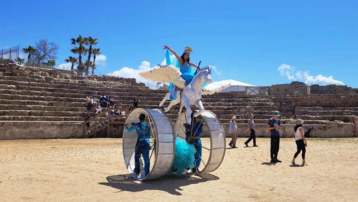 מפסטיבל הקיסר בגן לאומי קיסריה ועד פריחת אירוס הדור בתל חצור