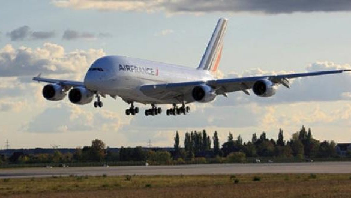 איירבוס A380 של אייר פראנס בדרך למקסיקו