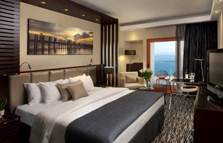 חוזרים ליוקרה מול הים: מלון קרלטון ת"א מציע חופשה מפנקת בפסח