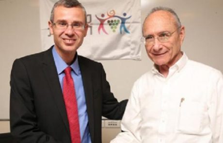 משרד התיירות חייב שר במשרה מלאה