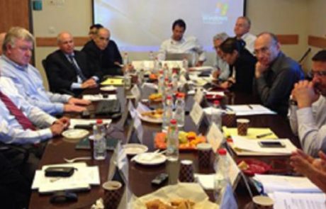 שר התיירות: "נופש בארץ בלי לשבור חסכונות"