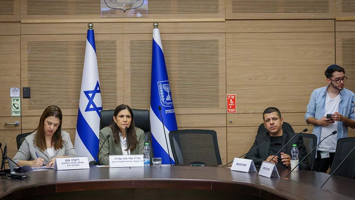 הוועדה לעובדים זרים: אילת תלויה יתר על המידה בעובדים ירדנים