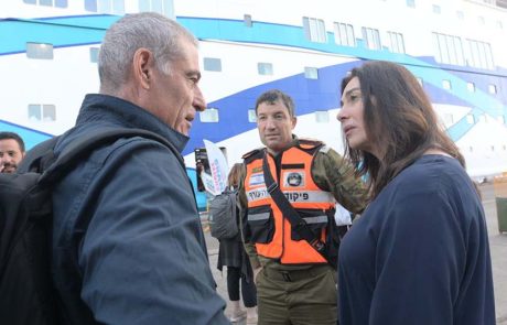 חוזרים הביתה: אניית החילוץ הראשונה הגיעה לנמל אשדוד