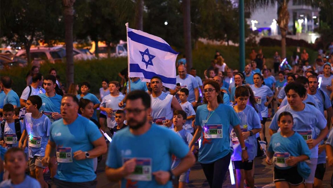 רצים עם הלב: פתח תקווה מאחדת את ישראל במרוץ של תקווה וזיכרון