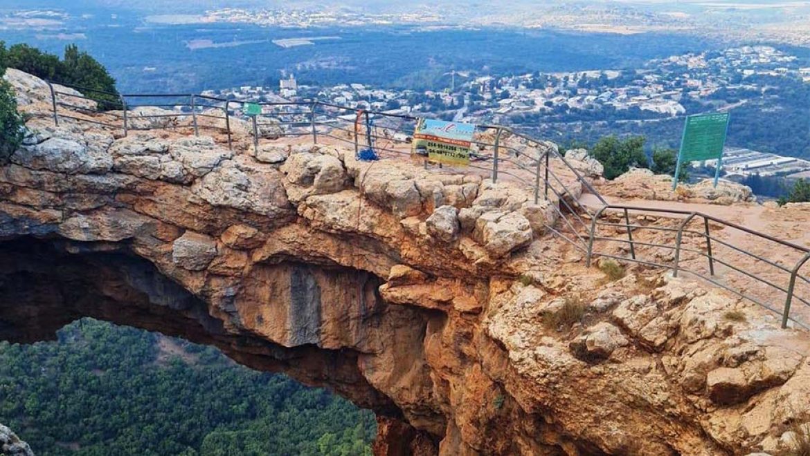 מערת קשת בגליל המערבי. צילום ליאת הלוי כהן גליל על גלגלים: מסע מרתק בגבול הצפוני, ביטחון ונופים