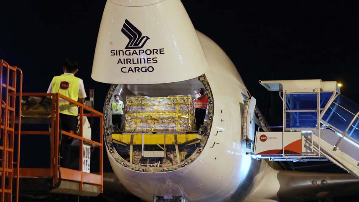 סינגפור איירליינס הטיסה את המשלוח הראשון של חיסוני פייזר לאסיה