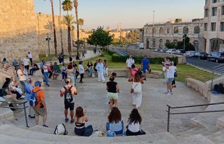 "חודש התיירות הישראלית": משרד התיירות יממן סיורים עם מורי דרך