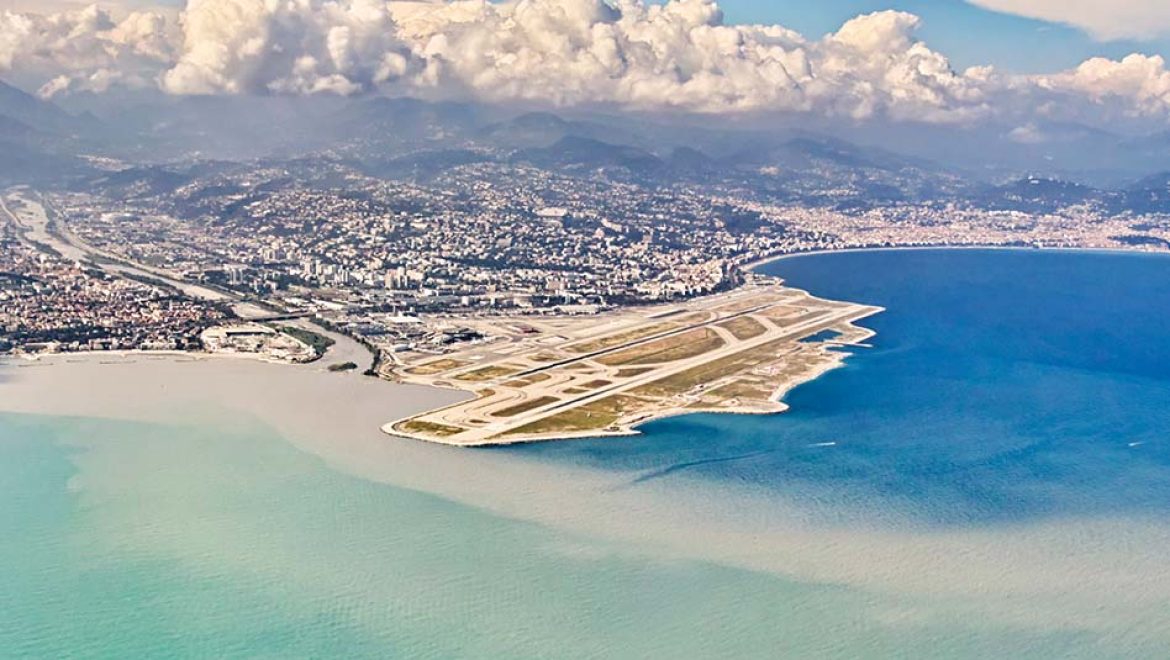 כמעט אסון בניס: מטוס Nouvelair עמד לנחות על מטוס EasyJet