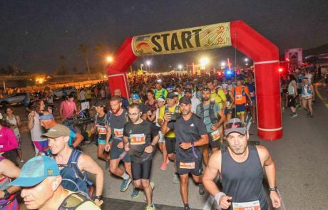 נרשמים למרוץ ערד מצדה בזריחה, אירוע בן 17 שעות של שכרון חושים