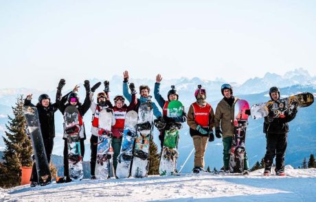 מחנות הסקי חוזרים לתיירות החורף של הצעירים