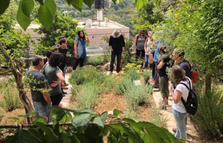 חברת מעבדות ד"ר דבור משיקה מרכז מבקרים ייחודי