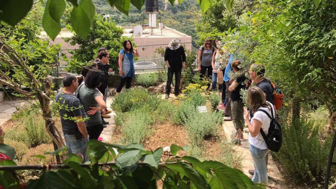 חברת מעבדות ד"ר דבור משיקה מרכז מבקרים ייחודי