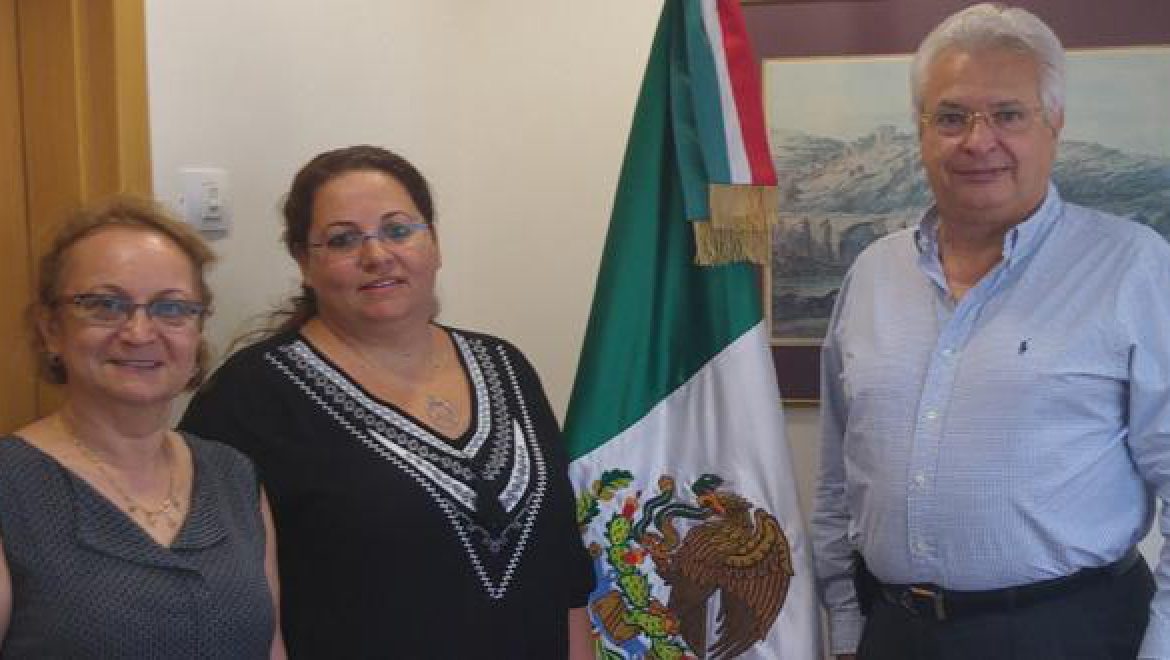 ביקור אצל שגריר מקסיקו
