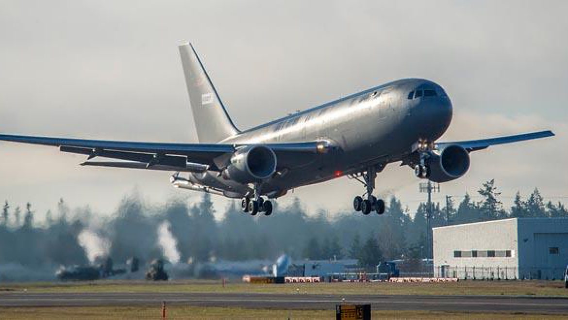 טיסת בכורה למטוס KC-46A