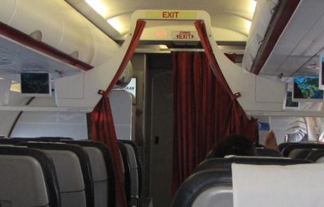 מושב יציאת חירום במטוס – בשורה צרכנית או בעיה בטיחותית ?