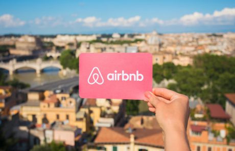 האיחוד האירופי מחמיר עם Airbnb על מדיניות התמחור שלה