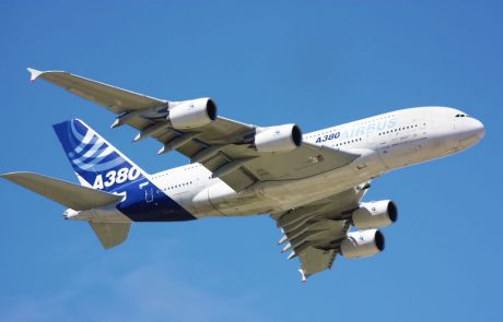 סוף עידן: שני מטוסי איירבס A380 נשלחו לגרוטאות