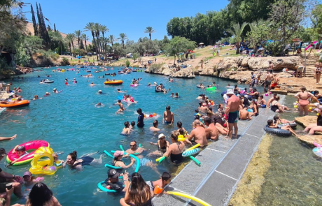 גם בסופ"ש החם בחר עם ישראל לטייל בחיק הטבע